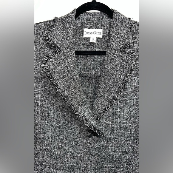 Danny & Nicole Women's Tweed Business Casual Boxy Blazer Sz.10 - Picture 9 of 9